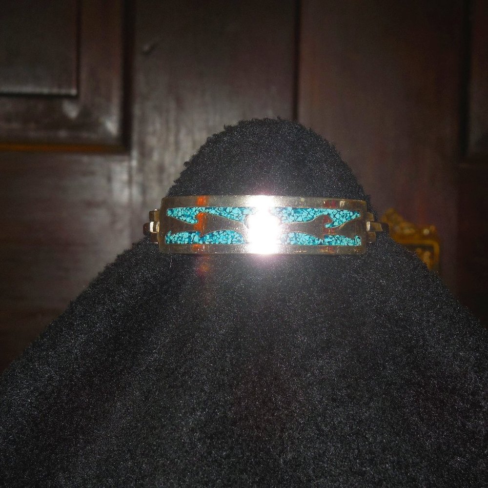 Vintage.  Southwest Style Silver and Turquoise Bangle Bracelet